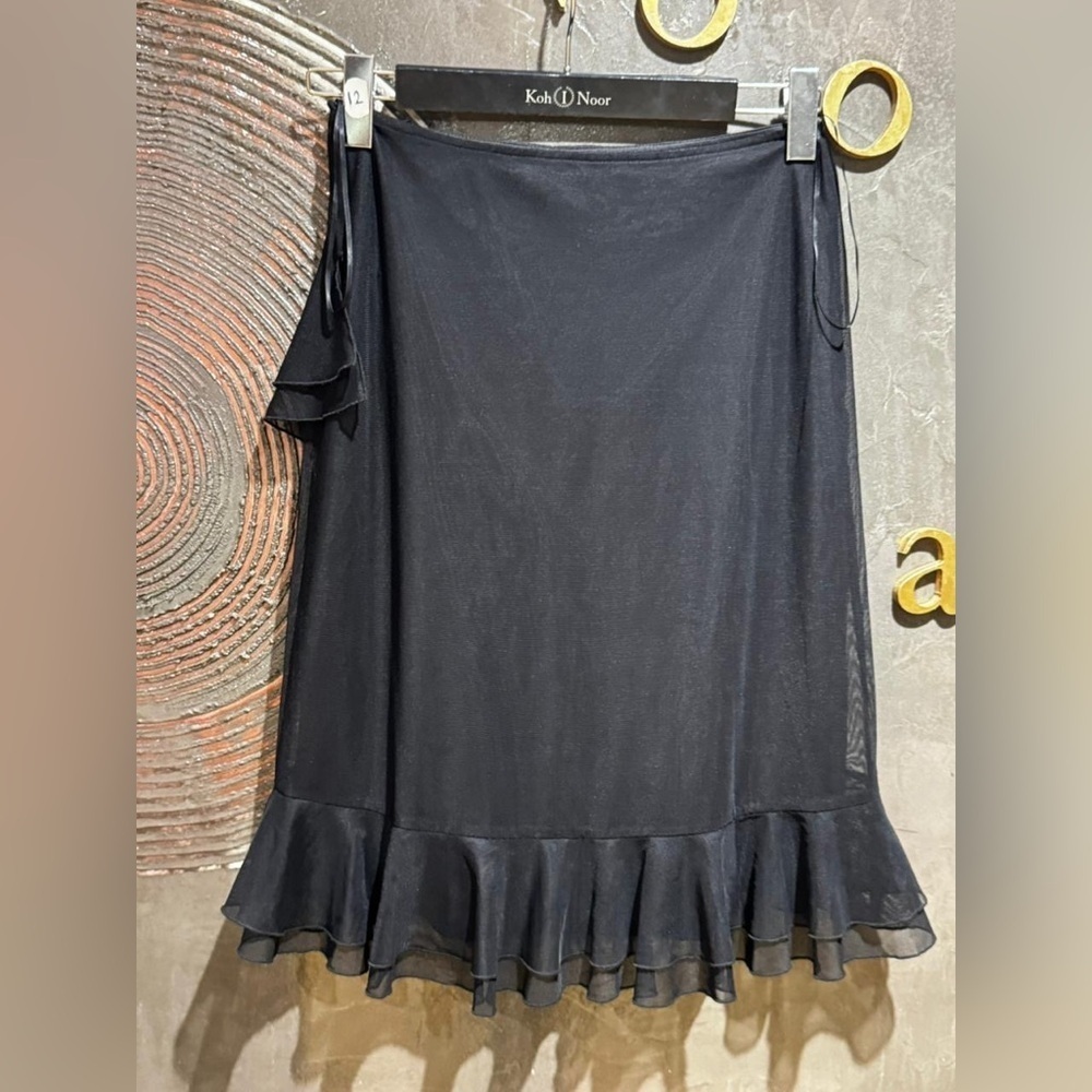JS Boutique Black Asymmetrical Ruffle Skirt - Picture 2 of 4